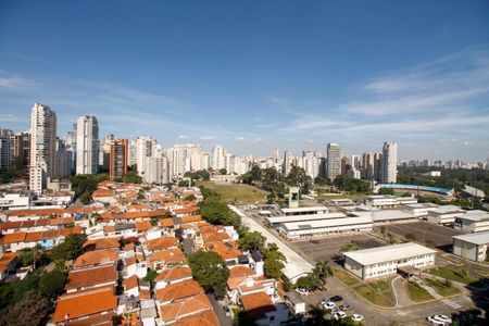 Apartamento à venda com 341m², 4 quartos e 5 vagasVista da Suíte 4