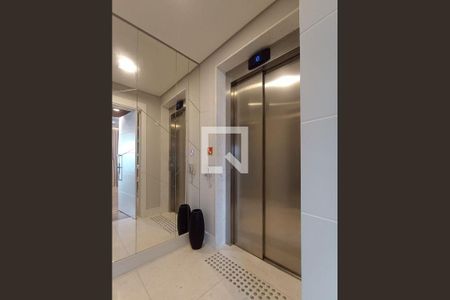 Apartamento à venda com 341m², 4 quartos e 5 vagasHall Social
