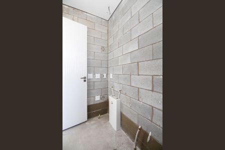 Apartamento à venda com 341m², 4 quartos e 5 vagasBanheiro da Suíte 2