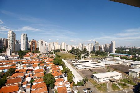Apartamento à venda com 341m², 4 quartos e 5 vagasVista da Suíte 1