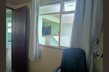 Casa de condomínio à venda com 202m², 4 quartos e 2 vagasQuarto