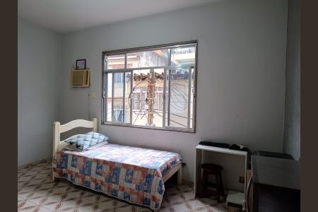 Casa de condomínio à venda com 202m², 4 quartos e 2 vagasQuarto