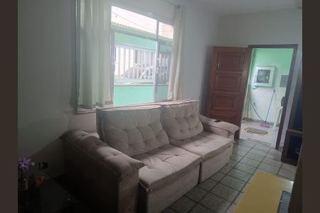 Casa de condomínio à venda com 202m², 4 quartos e 2 vagasSala
