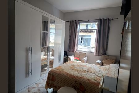 Casa de condomínio à venda com 202m², 4 quartos e 2 vagasQuarto
