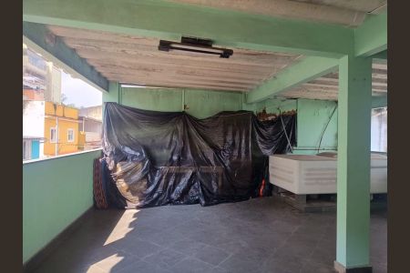 Casa de condomínio à venda com 202m², 4 quartos e 2 vagasÁrea externa