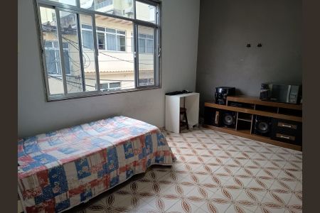 Casa de condomínio à venda com 202m², 4 quartos e 2 vagasQuarto