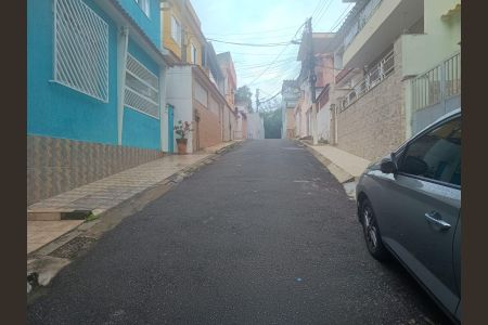 Casa de condomínio à venda com 202m², 4 quartos e 2 vagasFachada