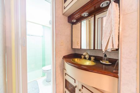 Banheiro  de apartamento à venda com 2 quartos, 55m² em Jardim Alvorada, Santo André