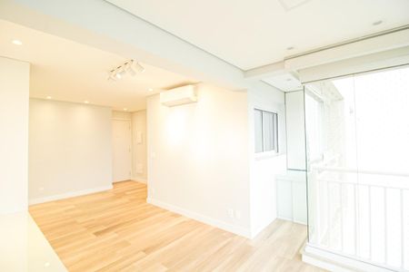 Apartamento à venda com 62m², 2 quartos e 2 vagas Apartamento à venda com 62m², 2 quartos e 2 vagasSala