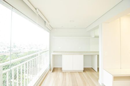 Apartamento à venda com 62m², 2 quartos e 2 vagas Apartamento à venda com 62m², 2 quartos e 2 vagasSacada