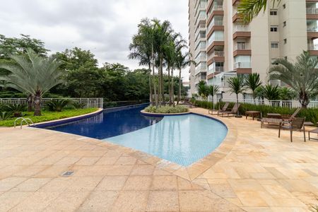Apartamento à venda com 62m², 2 quartos e 2 vagas Apartamento à venda com 62m², 2 quartos e 2 vagasÁrea comum - Piscina