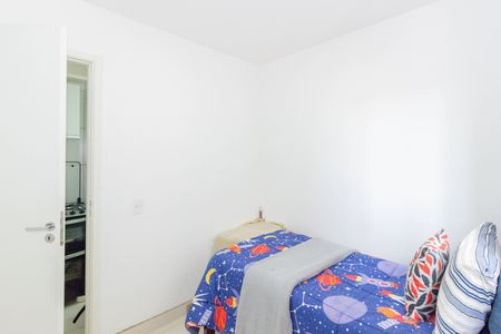 Quarto 1 de apartamento para alugar com 2 quartos, 34m² em Jardim Bandeirantes, São Paulo