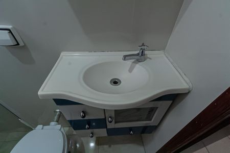 Casa para alugar com 206m², 3 quartos e 2 vagas Casa para alugar com 206m², 3 quartos e 2 vagasBanheiro Social 1