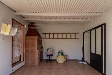 Casa para alugar com 206m², 3 quartos e 2 vagas Casa para alugar com 206m², 3 quartos e 2 vagasQuintal e Churrasqueira