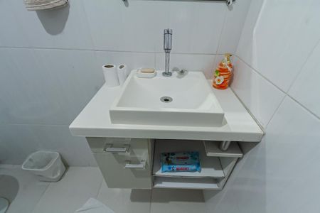 Casa para alugar com 206m², 3 quartos e 2 vagas Casa para alugar com 206m², 3 quartos e 2 vagasBanheiro Social 2