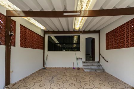 Casa para alugar com 206m², 3 quartos e 2 vagas Casa para alugar com 206m², 3 quartos e 2 vagasGaragem