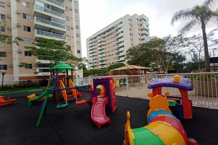 Apartamento à venda com 84m², 3 quartos e 2 vagas Apartamento à venda com 84m², 3 quartos e 2 vagasÁrea comum - Playground