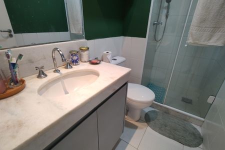 Apartamento à venda com 84m², 3 quartos e 2 vagas Apartamento à venda com 84m², 3 quartos e 2 vagasBanheiro Social
