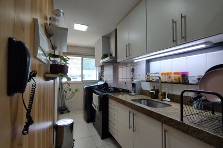 Apartamento à venda com 84m², 3 quartos e 2 vagas Apartamento à venda com 84m², 3 quartos e 2 vagasCozinha - Armários