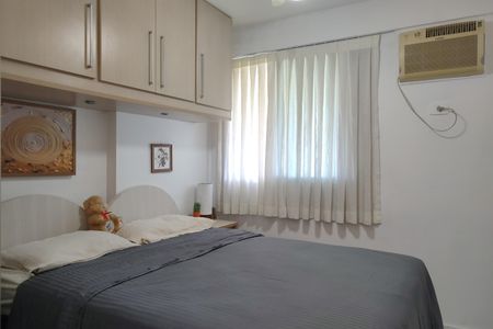 Apartamento à venda com 84m², 3 quartos e 2 vagas Apartamento à venda com 84m², 3 quartos e 2 vagasQuarto 1 - Armários