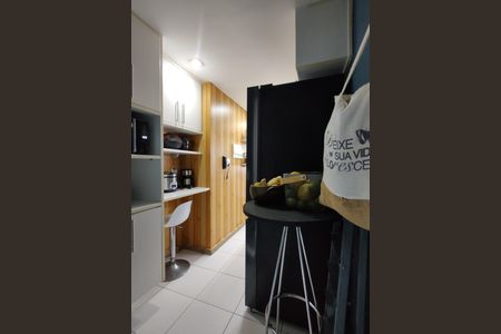 Apartamento à venda com 84m², 3 quartos e 2 vagasCozinha - Armários