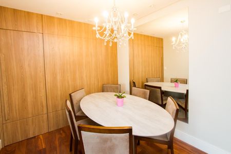 Apartamento à venda com 99m², 3 quartos e 3 vagas