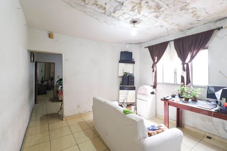 Casa à venda com 3 quartos, 200m² em Jardim Modelo, São Paulo