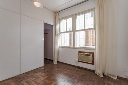 Quarto de apartamento à venda com 1 quarto, 46m² em Passo D’areia, Porto Alegre