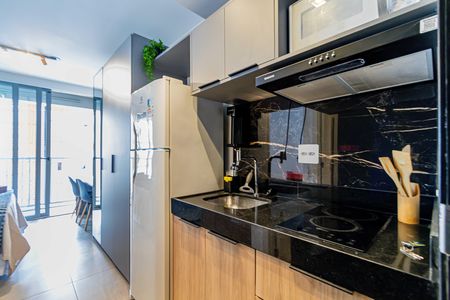 Studio - Cozinha de kitnet/studio para alugar com 1 quarto, 22m² em Indianópolis, São Paulo