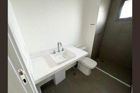 Apartamento à venda com 255m², 3 quartos e 2 vagas Apartamento à venda com 255m², 3 quartos e 2 vagasBanheiro suíte 1