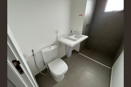 Apartamento à venda com 255m², 3 quartos e 2 vagas Apartamento à venda com 255m², 3 quartos e 2 vagasBanheiro suíte 2