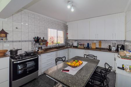 Casa para alugar com 245m², 3 quartos e 1 vaga Casa para alugar com 245m², 3 quartos e 1 vagaCozinha