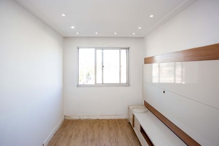 Sala de apartamento para alugar com 2 quartos, 44m² em Canhema, Diadema