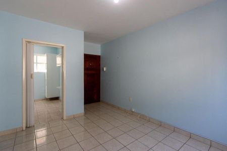 Sala de apartamento à venda com 2 quartos, 58m² em Medianeira, Porto Alegre