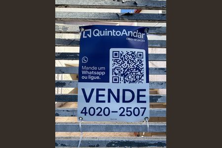 Casa à venda com 151m², 3 quartos e 3 vagas Casa à venda com 151m², 3 quartos e 3 vagasPlaca