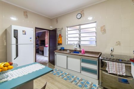 Casa à venda com 151m², 3 quartos e 3 vagas Casa à venda com 151m², 3 quartos e 3 vagasCozinha