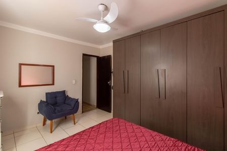 Casa à venda com 151m², 3 quartos e 3 vagas Casa à venda com 151m², 3 quartos e 3 vagasQuarto 2