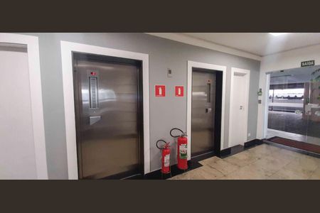 Apartamento à venda com 106m², 3 quartos e 1 vaga Apartamento à venda com 106m², 3 quartos e 1 vagaElevadores