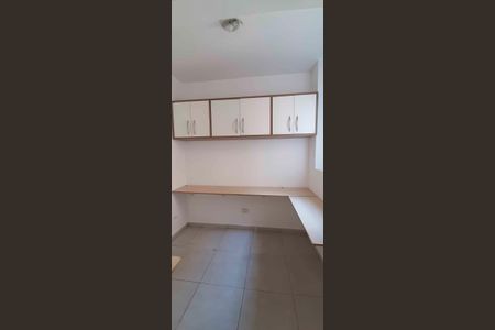 Apartamento à venda com 106m², 3 quartos e 1 vaga Apartamento à venda com 106m², 3 quartos e 1 vagaEscritório