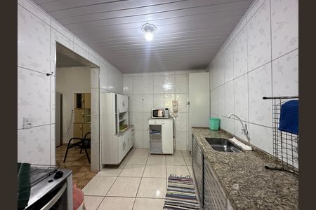 Casa à venda com 121m², 2 quartos e 2 vagas Casa à venda com 121m², 2 quartos e 2 vagasCozinha
