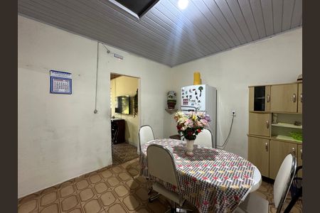 Casa à venda com 121m², 2 quartos e 2 vagas Casa à venda com 121m², 2 quartos e 2 vagasSala de Jantar
