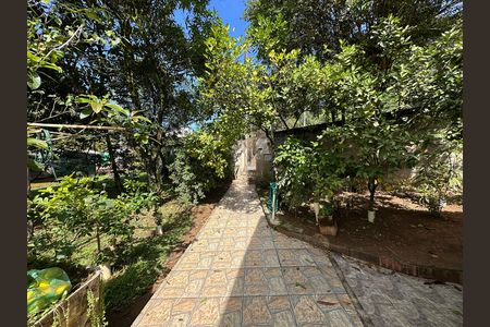 Casa à venda com 121m², 2 quartos e 2 vagas Casa à venda com 121m², 2 quartos e 2 vagasQuintal