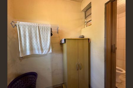 Casa à venda com 121m², 2 quartos e 2 vagas Casa à venda com 121m², 2 quartos e 2 vagasBanheiro