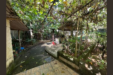 Casa à venda com 121m², 2 quartos e 2 vagas Casa à venda com 121m², 2 quartos e 2 vagasQuintal