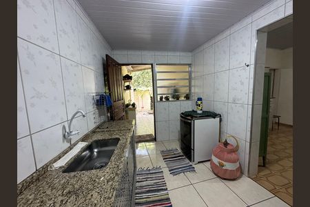 Casa à venda com 121m², 2 quartos e 2 vagas Casa à venda com 121m², 2 quartos e 2 vagasCozinha