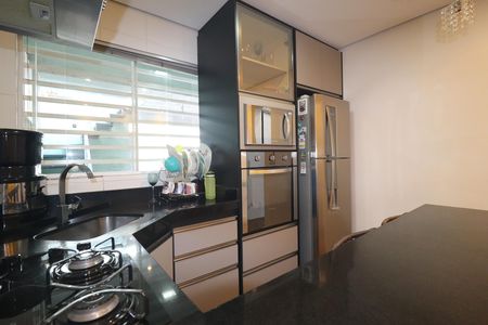 Casa à venda com 95m², 2 quartos e 2 vagasCozinha
