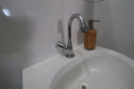 Casa à venda com 95m², 2 quartos e 2 vagasBanheiro 2