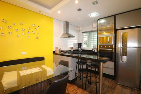 Casa à venda com 95m², 2 quartos e 2 vagasCozinha