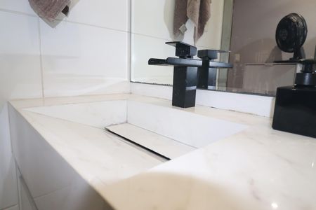 Casa à venda com 95m², 2 quartos e 2 vagasBanheiro Quarto 1 suíte