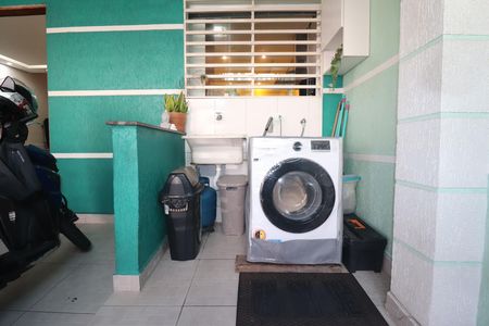 Casa à venda com 95m², 2 quartos e 2 vagasÁrea de Serviço